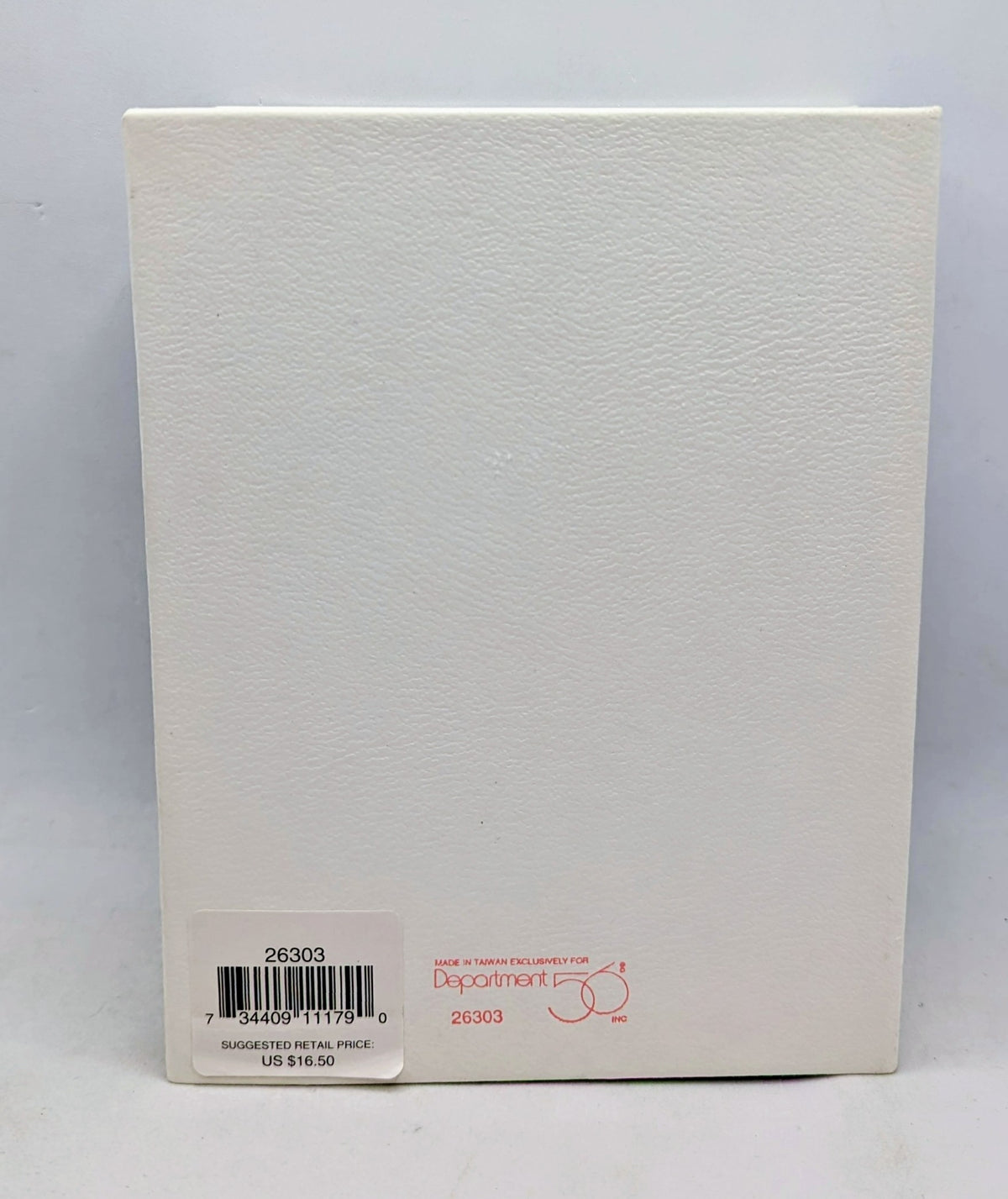 Department 56 Snowbunnies Loves Me Loves Me Not #26303 Figurine image 3