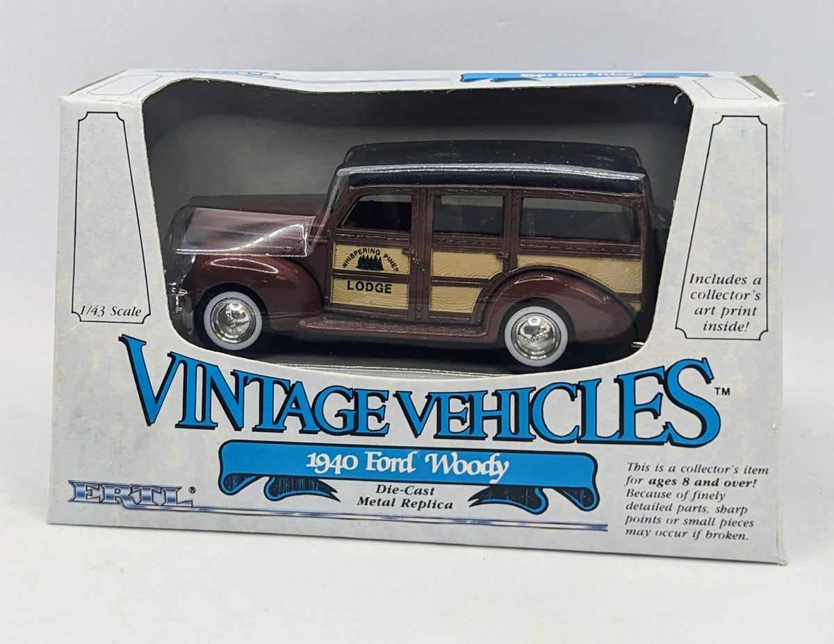 1985 ERTL Vintage Vehicles 1940 Ford Woody Whispering Lodge Pines #2517 1/43