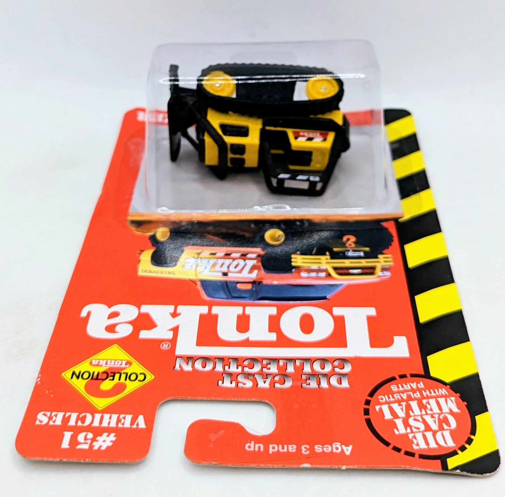 2000 Maisto Tonka Mighty Bulldozer #51 1:64 Scale Diecast image 3