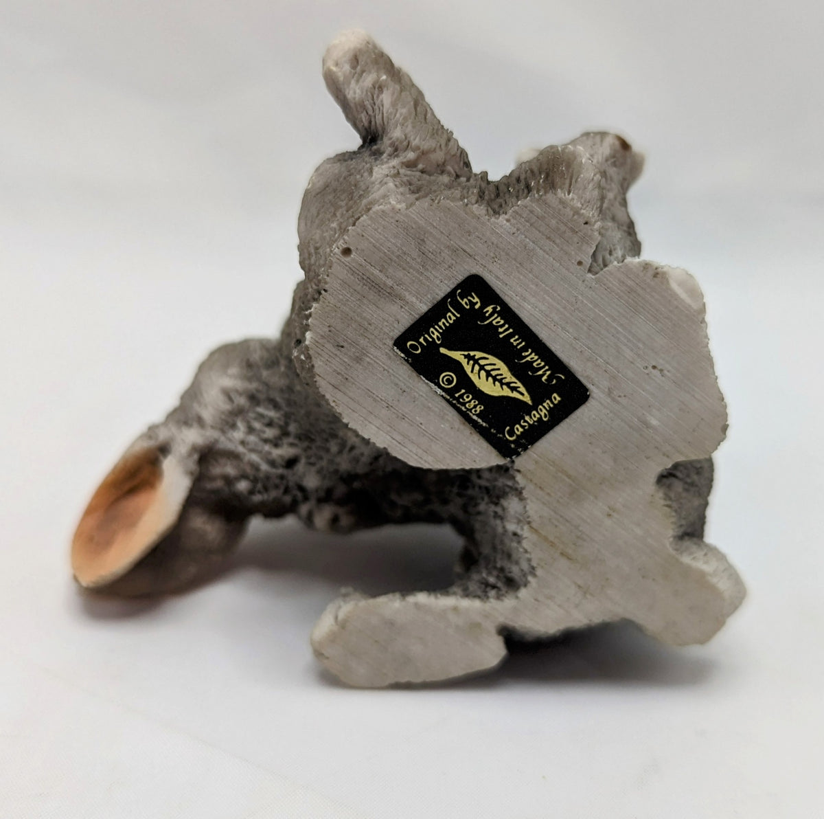 1988 Original by Castagna Made In Italy Kissing Bunny Rabbits Figurine 3 inch image 2