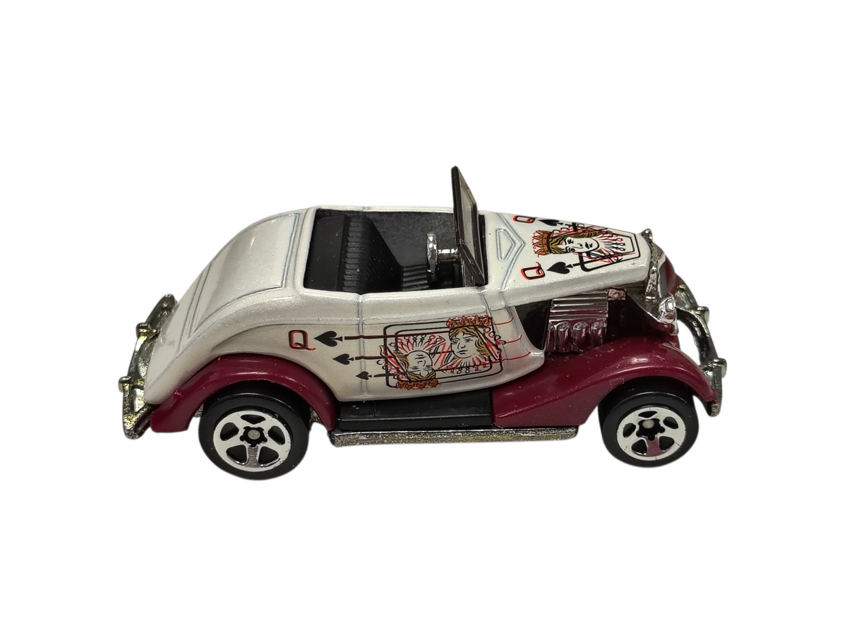2002 Hot Wheels #74 Trump Cars Series 4/4 '33 Ford Queen Of Spade