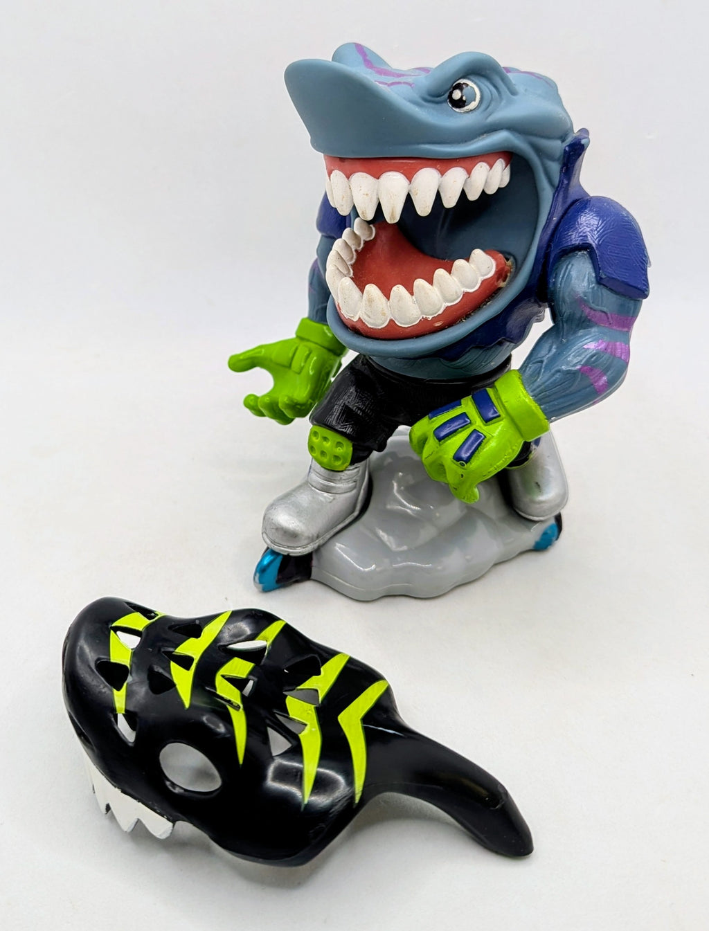 1995 Mattel Street Sharks Series 3 Streex Roller Blade w/ Mask Street Wise image 2