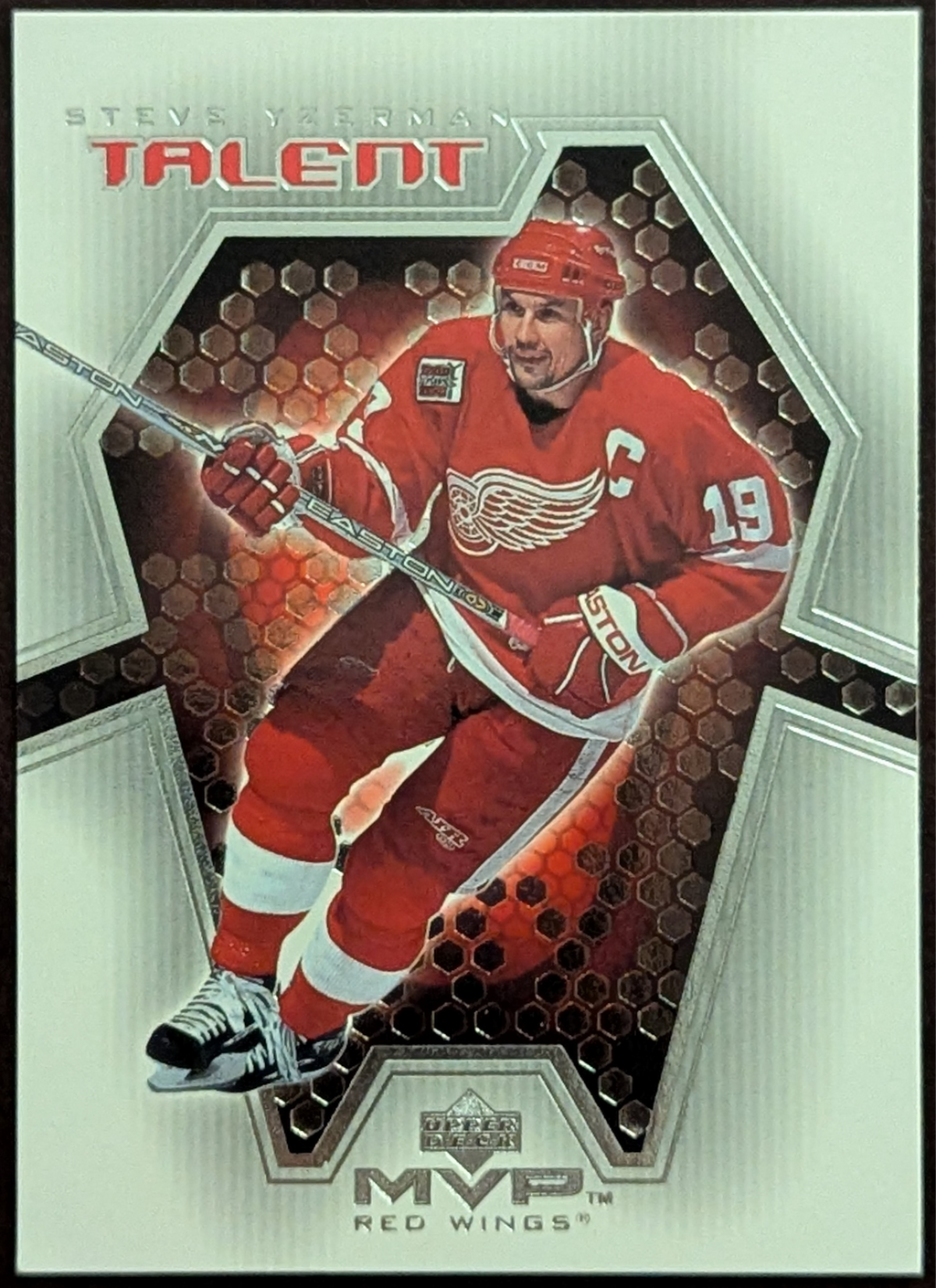 2001-02 Upper Deck MVP Talent #MT6 Steve Yzerman Detroit Red Wings