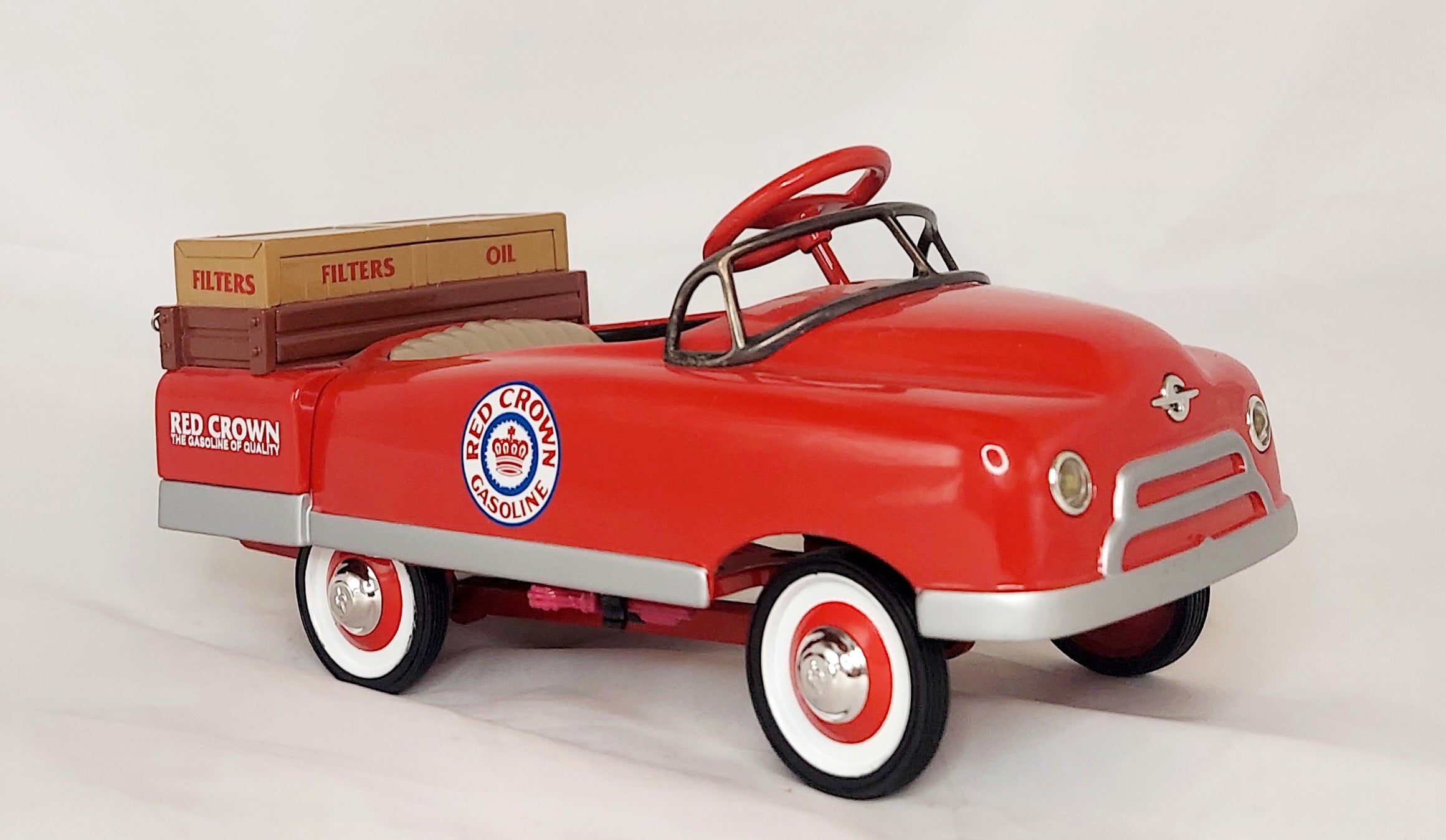 1996 Crown Premiums Red Crown Gas 1948 BMC 1:6 Pedal Stake Truck Diecast #SB04 image 2