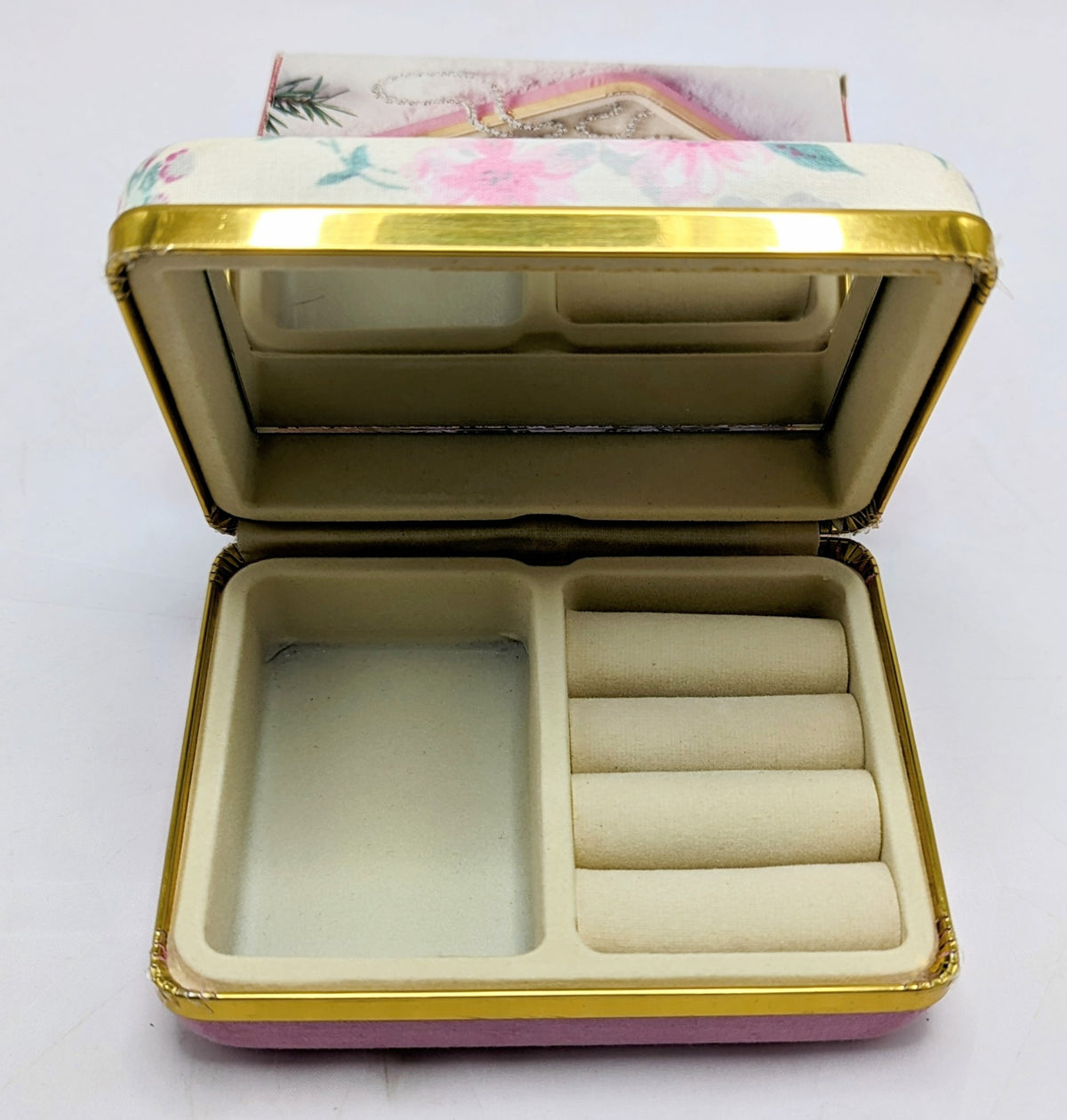 Dayton Hudson Fabric Jewelry Organizer With Mirror image 4