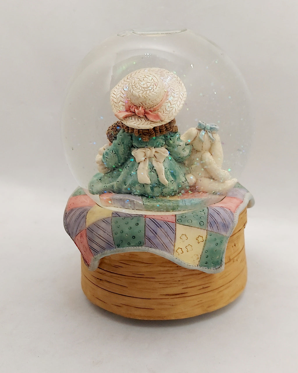 The San Francisco Music Box Friends Forever Waterglobe image 2