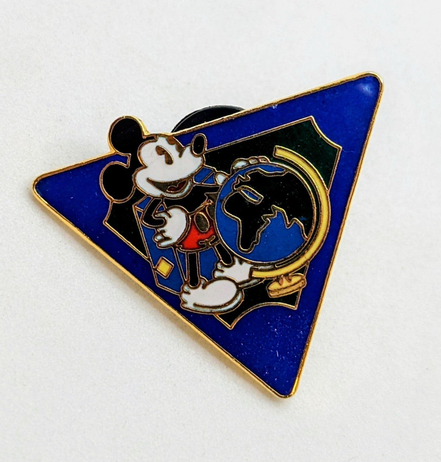Vintage Walt Disney World Epcot Around The World In A Day Pin