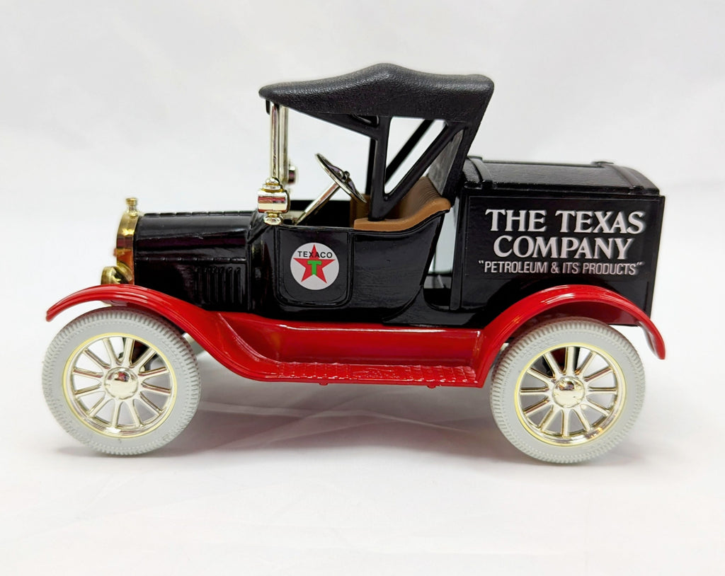 Vintage ERTL 1918 Ford Model T Runabout The Texas Company Texaco Diecast Bank