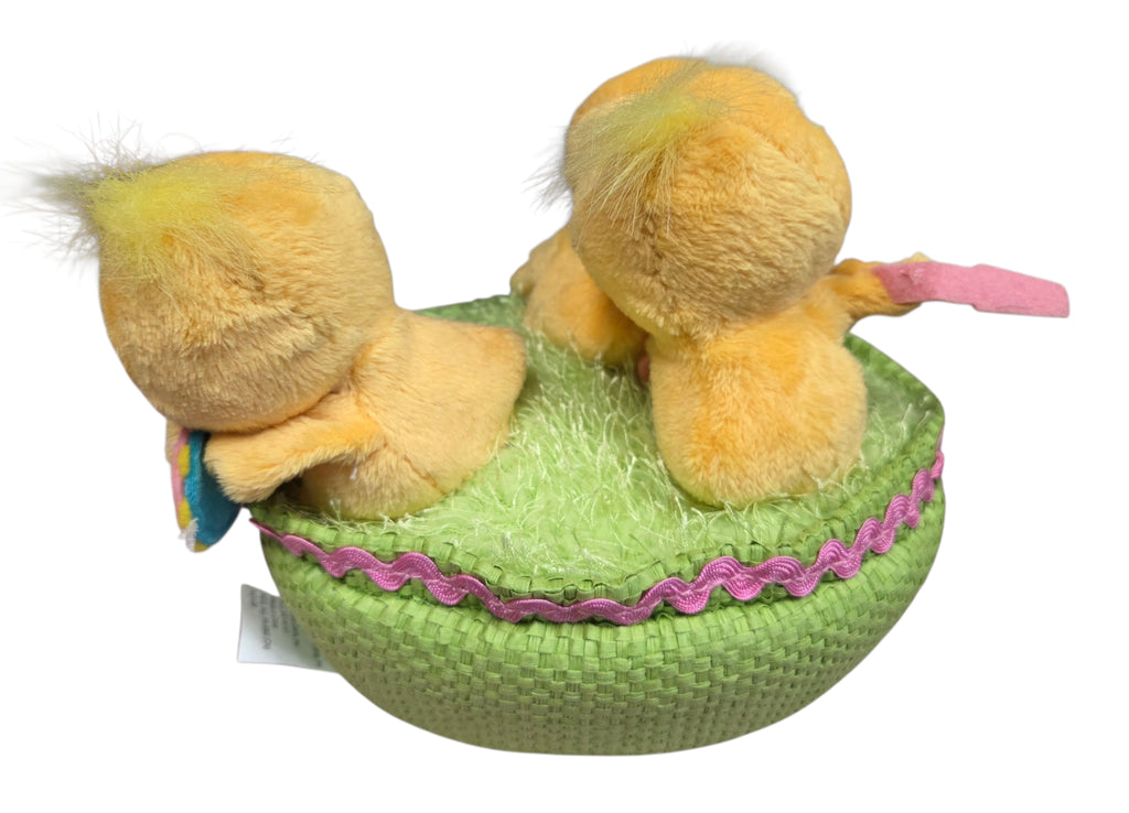 Hallmark Easter Spring We Got the Tweet Motion & Sound Chicks in Basket image 2