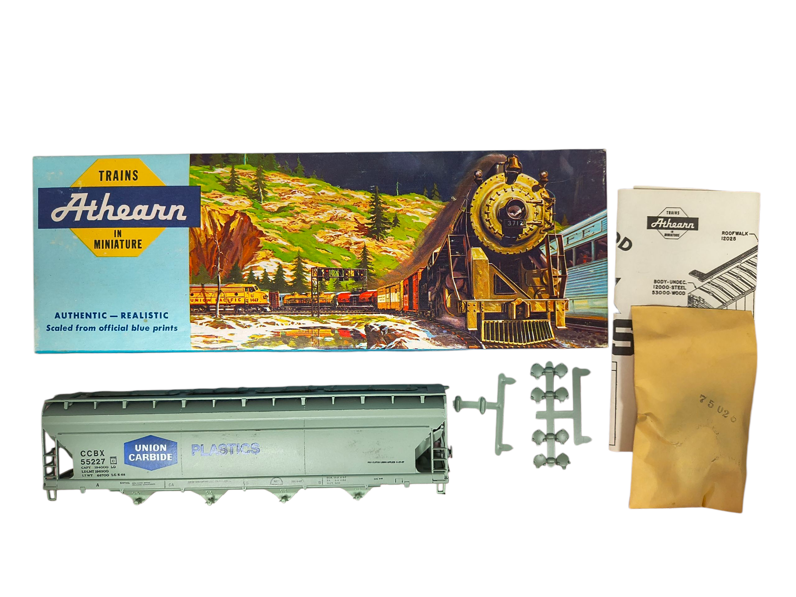 Athearn HO Scale Item #1921 55 FT Center Flow Union Carbide