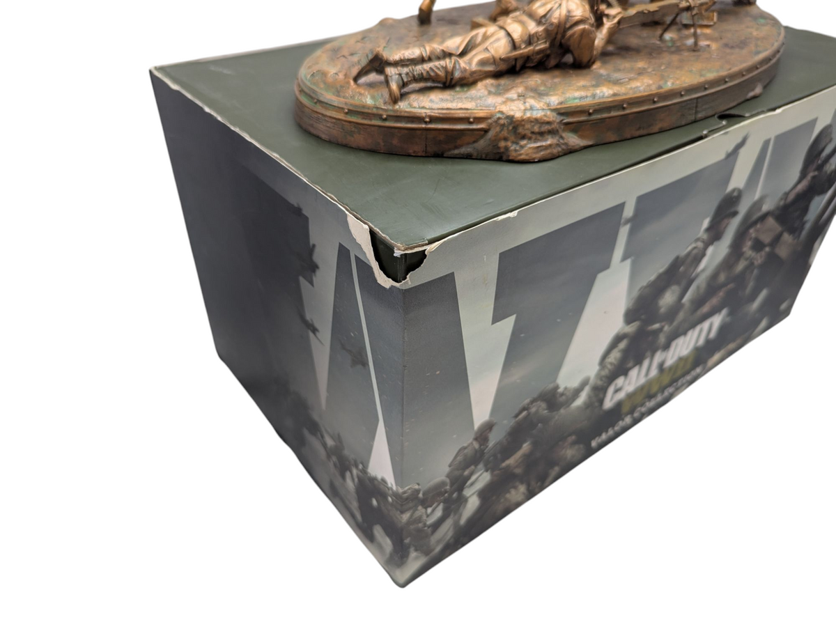 2017 Triforce Call Of Duty WWII Valor Collection Statue Only 14.5 x 8 x 6 image 3