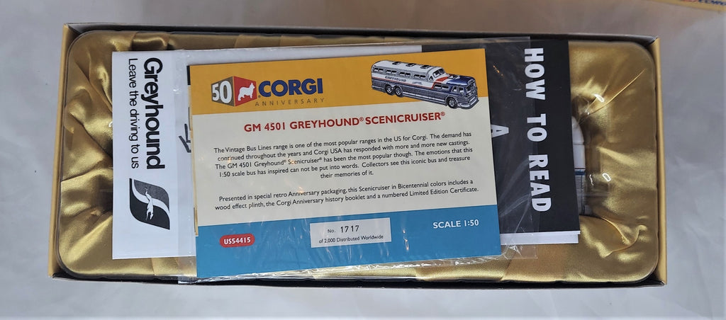 2006 Corgi 50th Anniversary Collection GM-4501 Greyhound Scenicruiser US54415 image 3