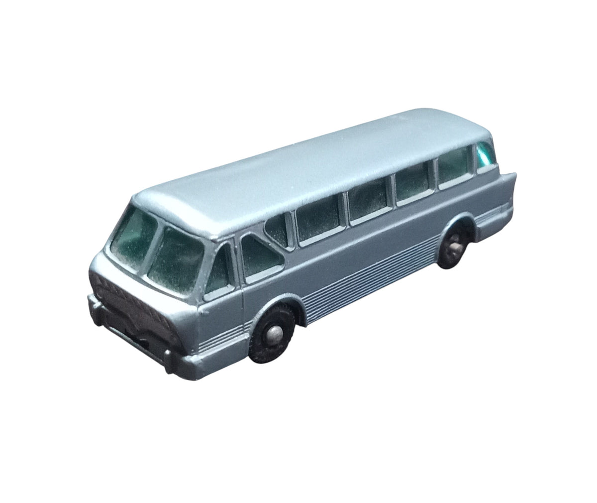 1961 Lesney Matchbox #40 Leyland Royal Tiger Coach Regular Wheels image 4