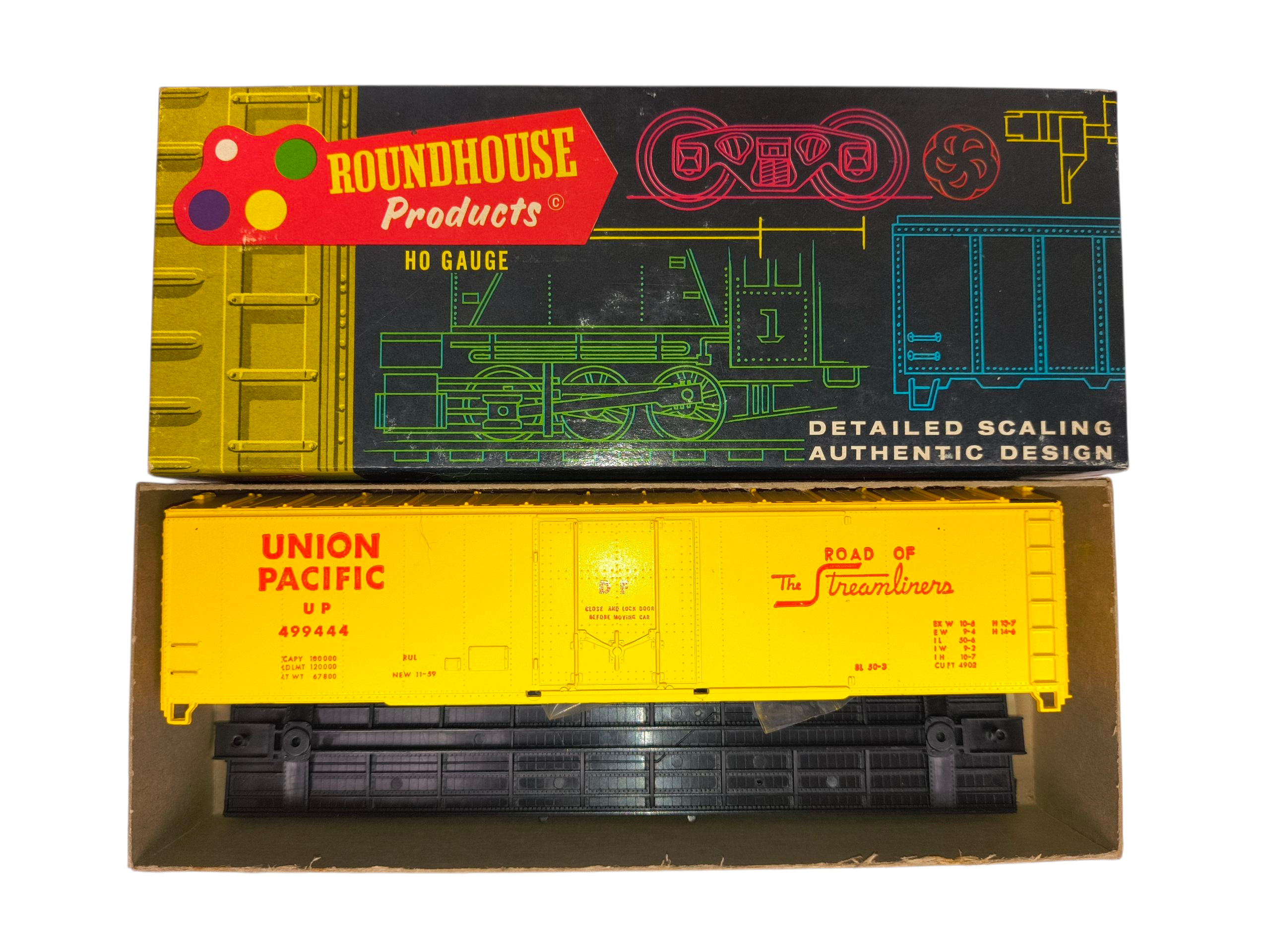 Roundhouse B55 Union Pacific 50' Plug Door Boxcar Road #499444 HO Scale