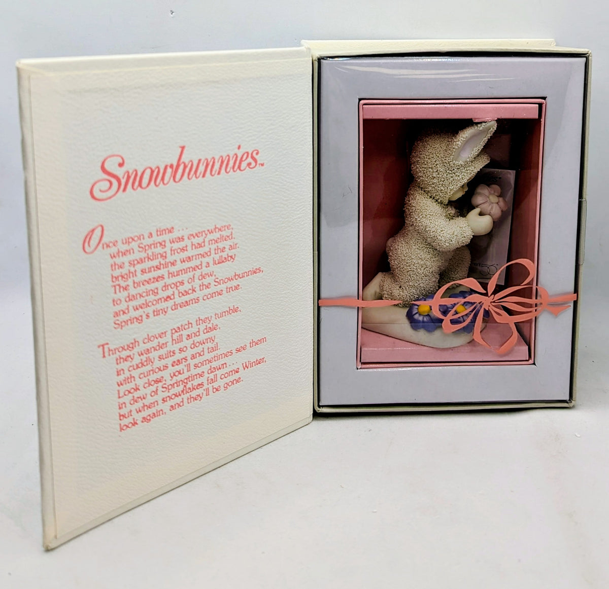Department 56 Snowbunnies Loves Me Loves Me Not #26303 Figurine
