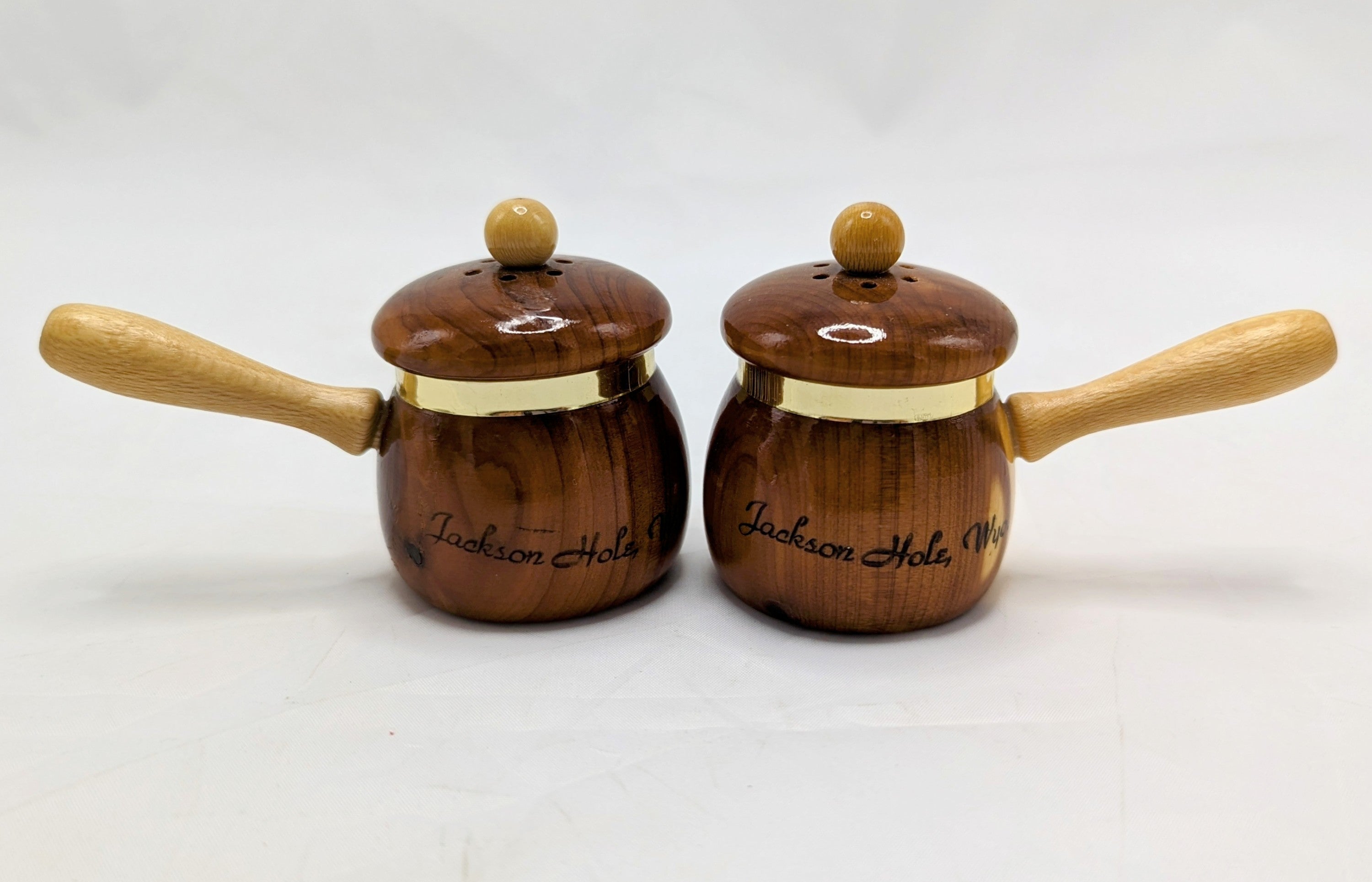 Vintage Jackson Hole Wyoming Wooden Pot Saucepan Salt & Pepper Shakers