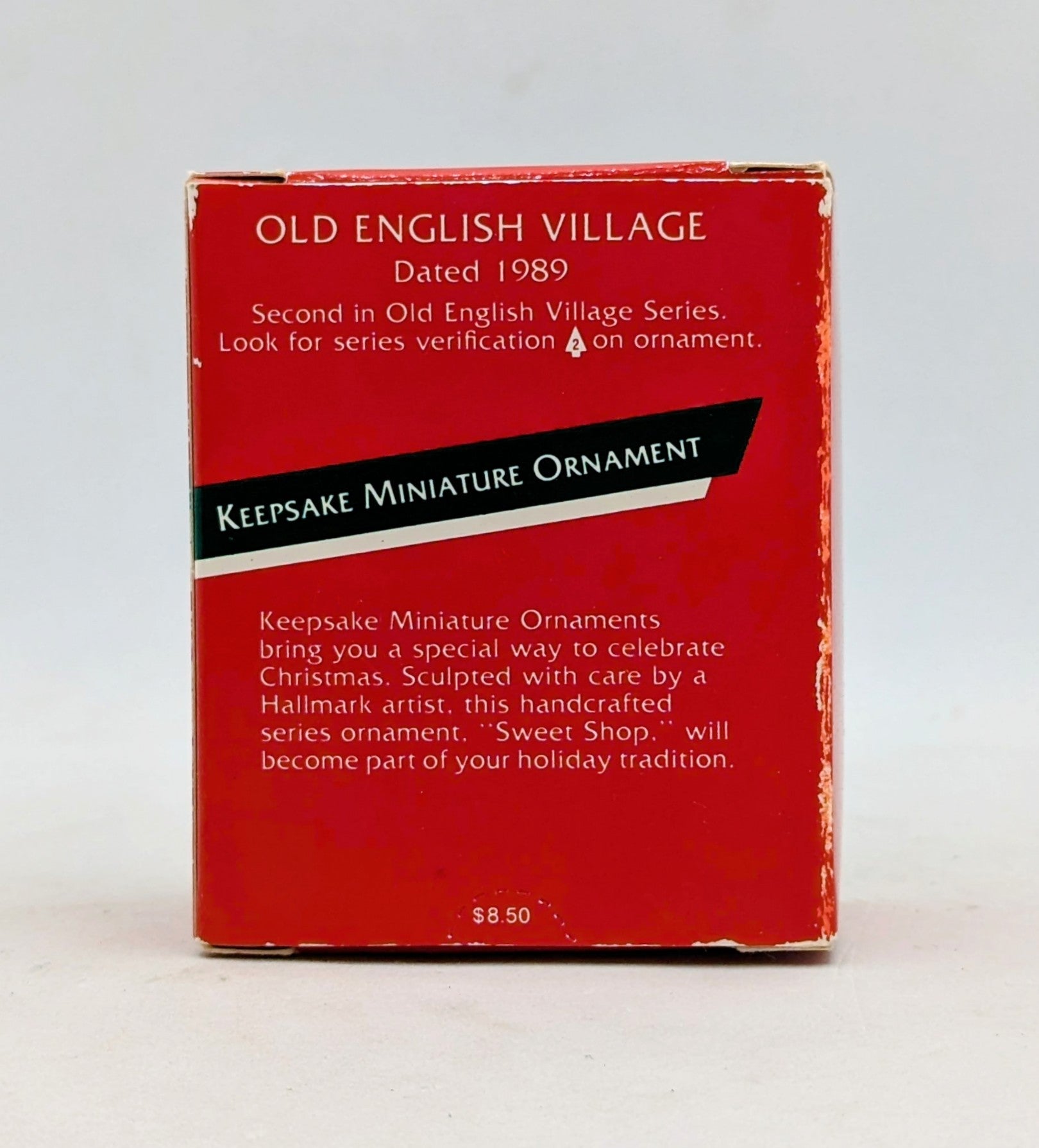 1989 Hallmark Keepsake Miniature Old English Village Ornament image 2