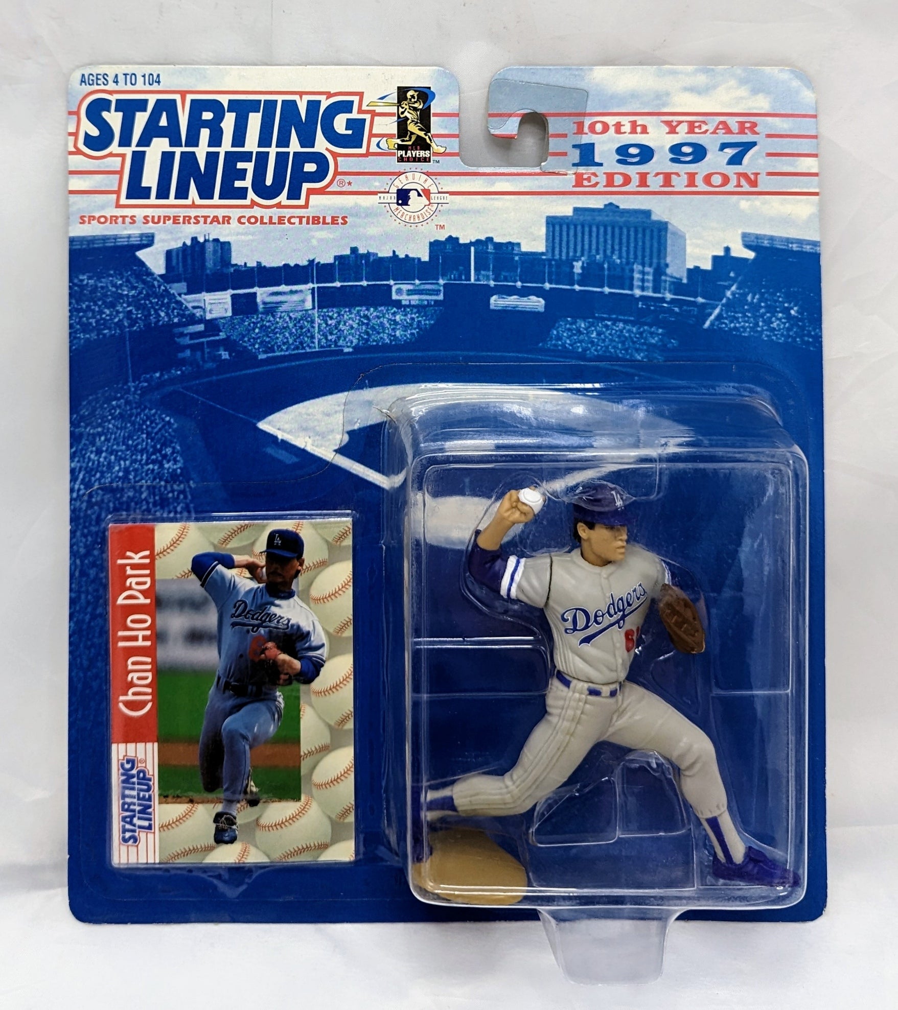 1997 Kenner Starting Lineup Chan Ho Park Los Angeles Dodgers MLB Figure