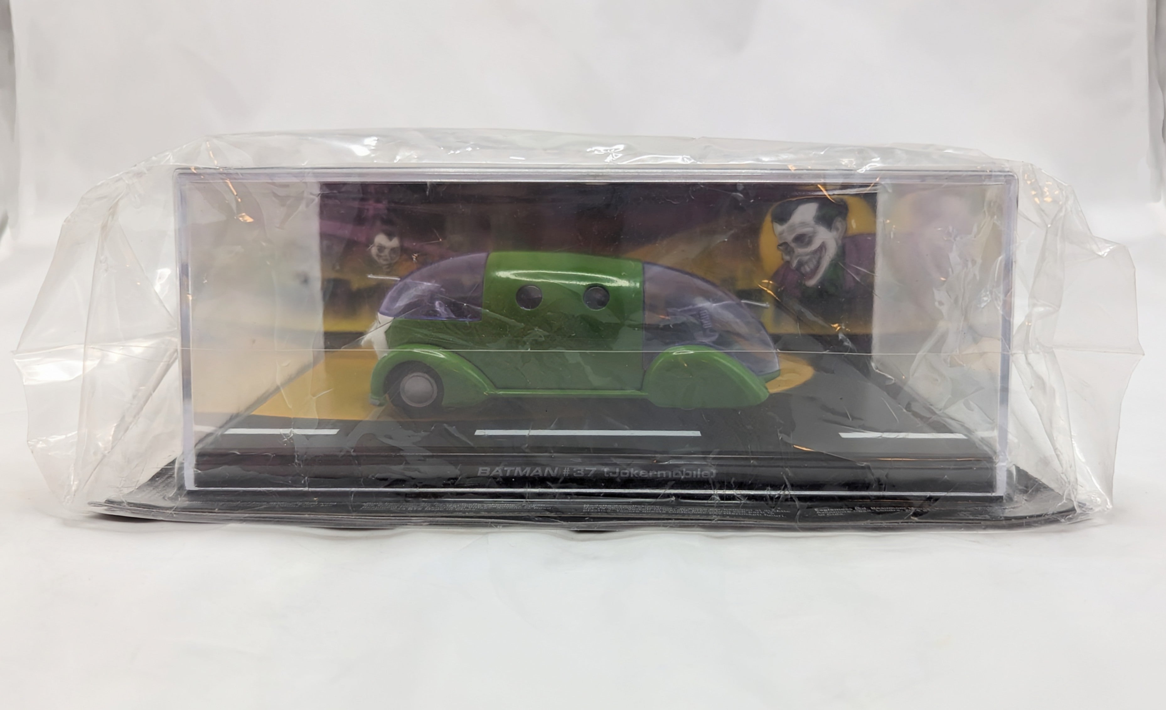 Eaglemoss Automobilia DC Comics Batman #37 Jokermobile & Magazine No. 17 image 2
