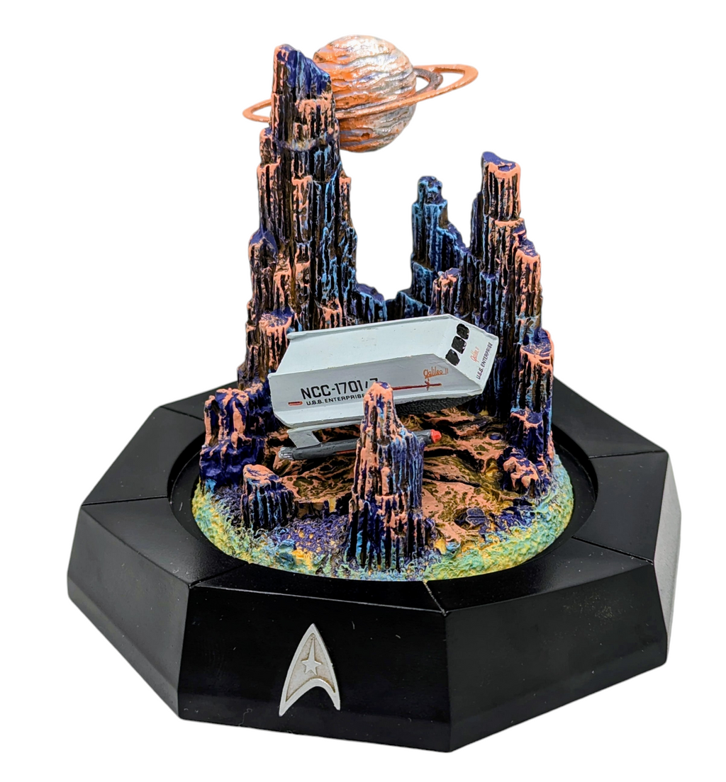 1995 Franklin Mint Star Trek Galileo II Shuttlecraft Glass Dome Diorama Sculpt image 2
