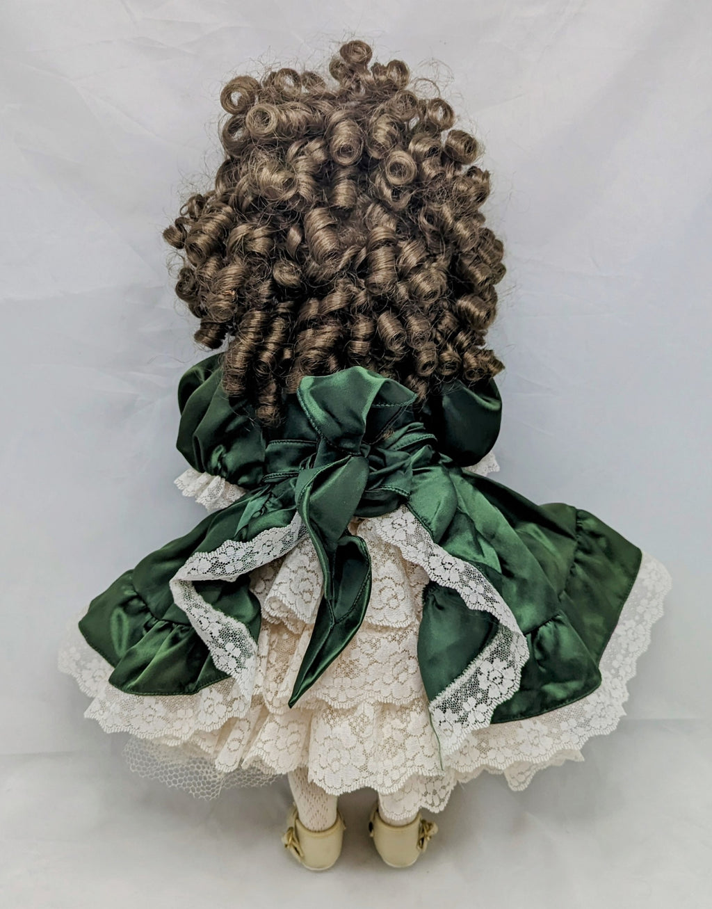 Jerri McCloud Abbie Members Only Porcelain Doll 18" image 2