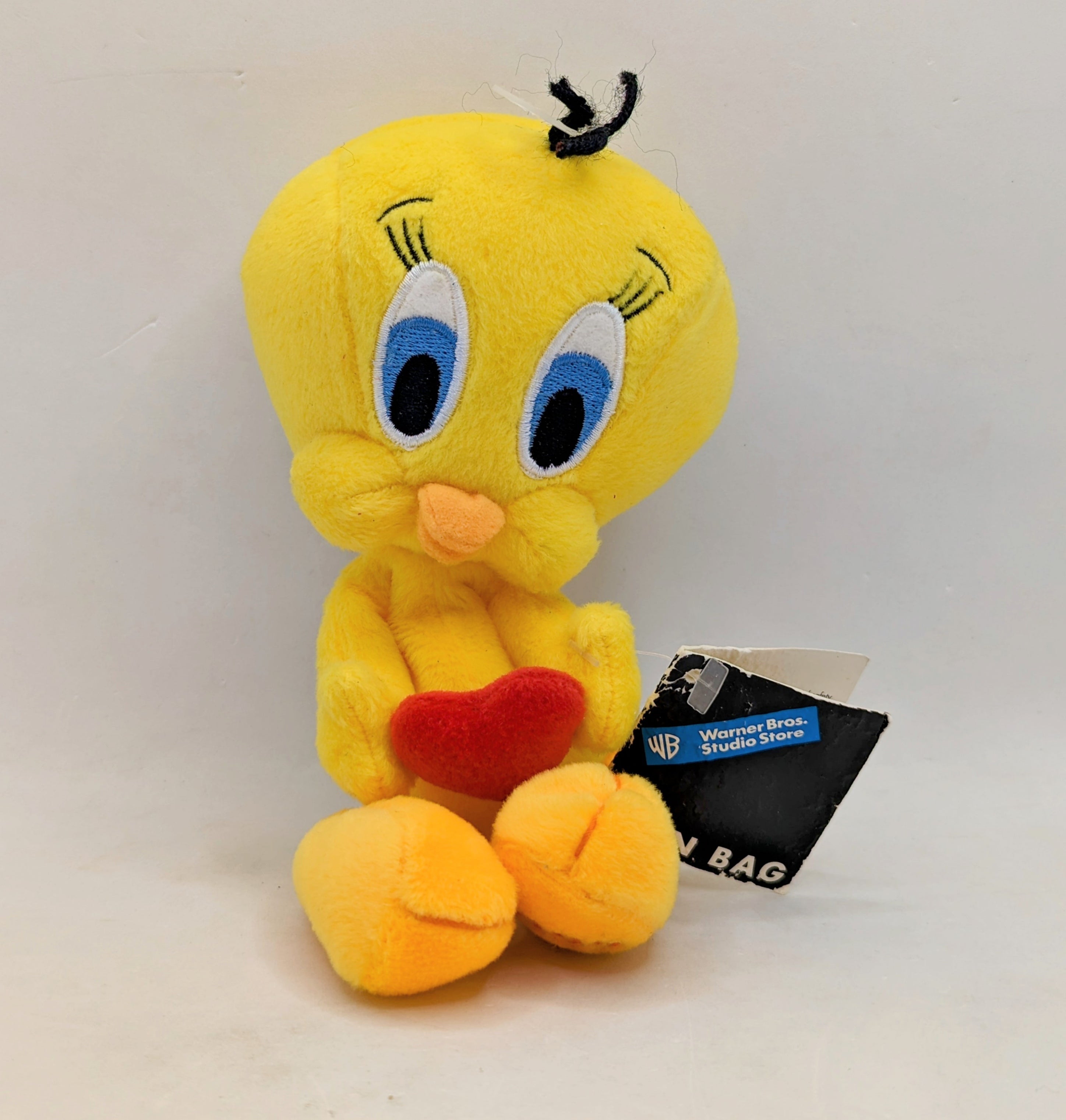 1999 Looney Tunes Tweety Holding Heart Bean Bag Plush 8"
