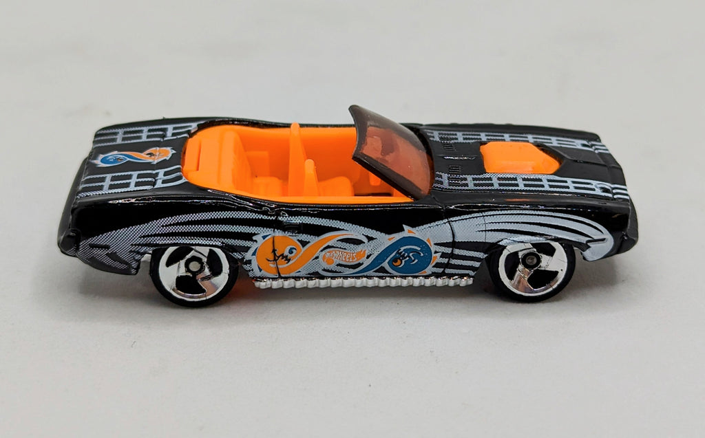 1996 Hot Wheels Artistic License Series 1970 Plymouth Barracuda Diecast 4 of 4 image 2