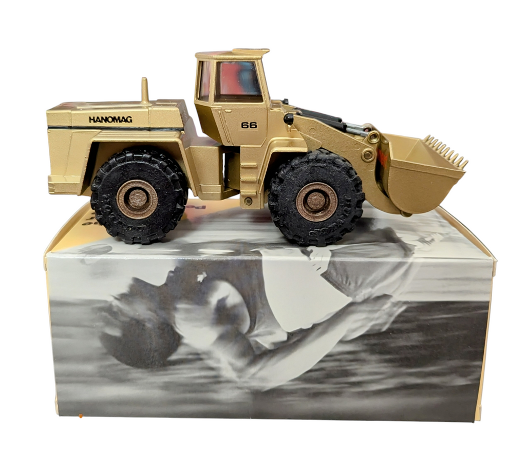 Hanomag 66 D Turbo #569.2 Gold Cursor 1/50 Scale image 3