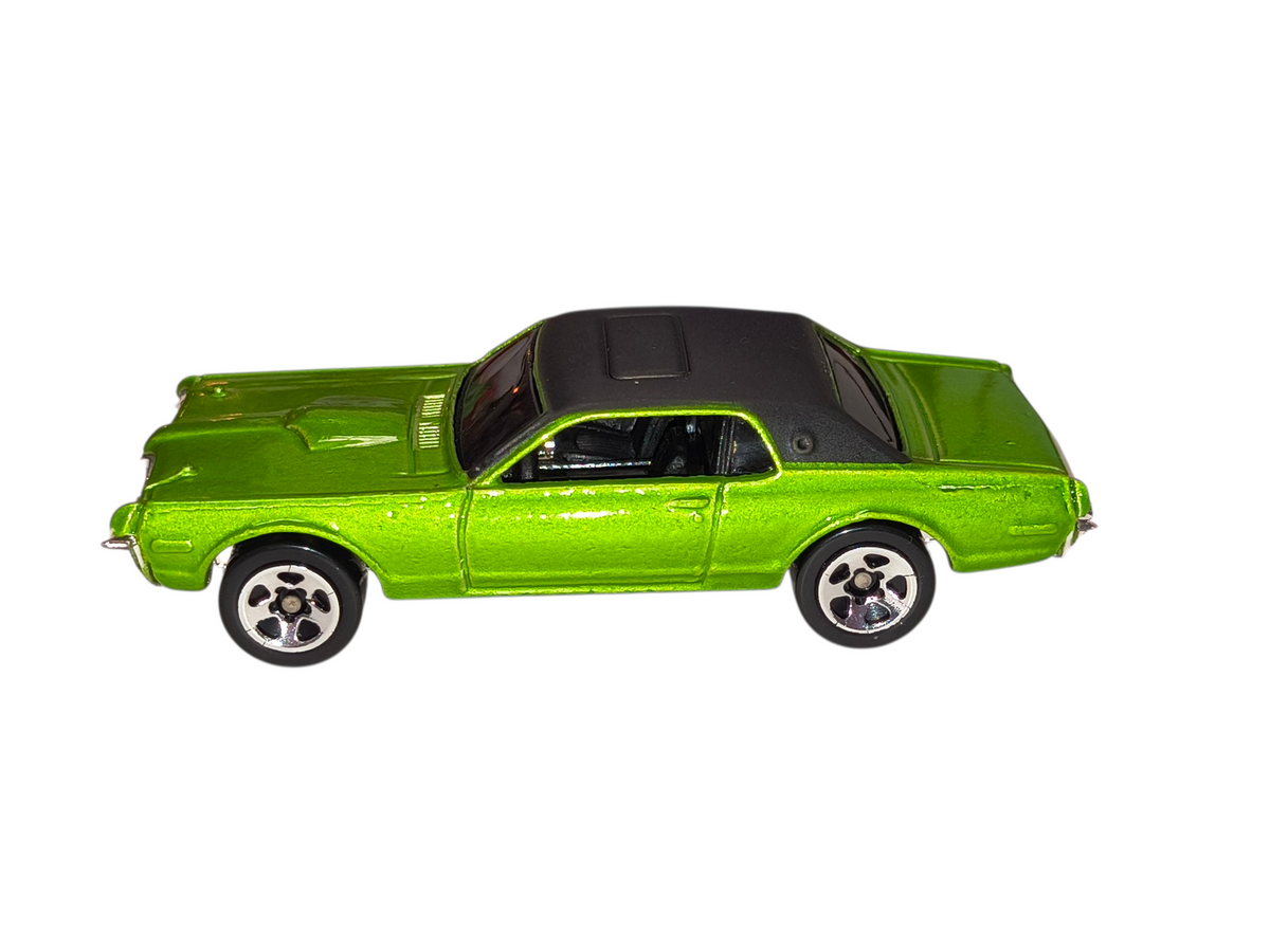 Hot Wheels 2001 First Editions Green '68 Mercury Cougar 1/64 Diecast image 2