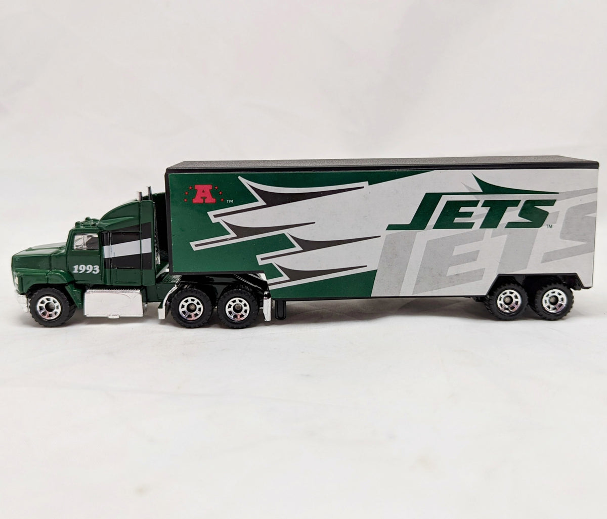 1993 Matchbox NFL New York Jets Diecast Truck Semi Trailer 1/80