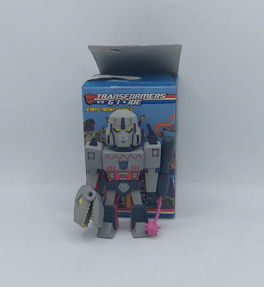 2017 Hasbro Kidrobot Transformers vs G.I. Joe: Megatron 2/24