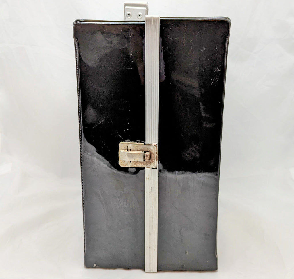 1961 Barbie Wardrobe Carrying Case image 5