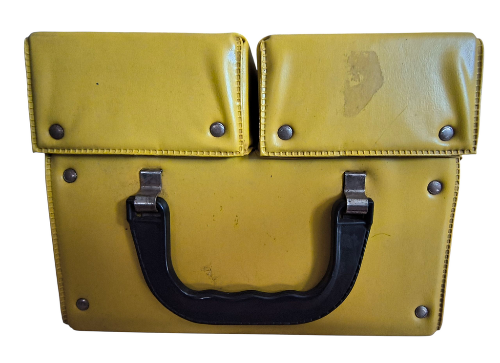 1964 Mattel Barbie Doll Skipper Yellow Carry/Carrying Case Trunk Closet image 3