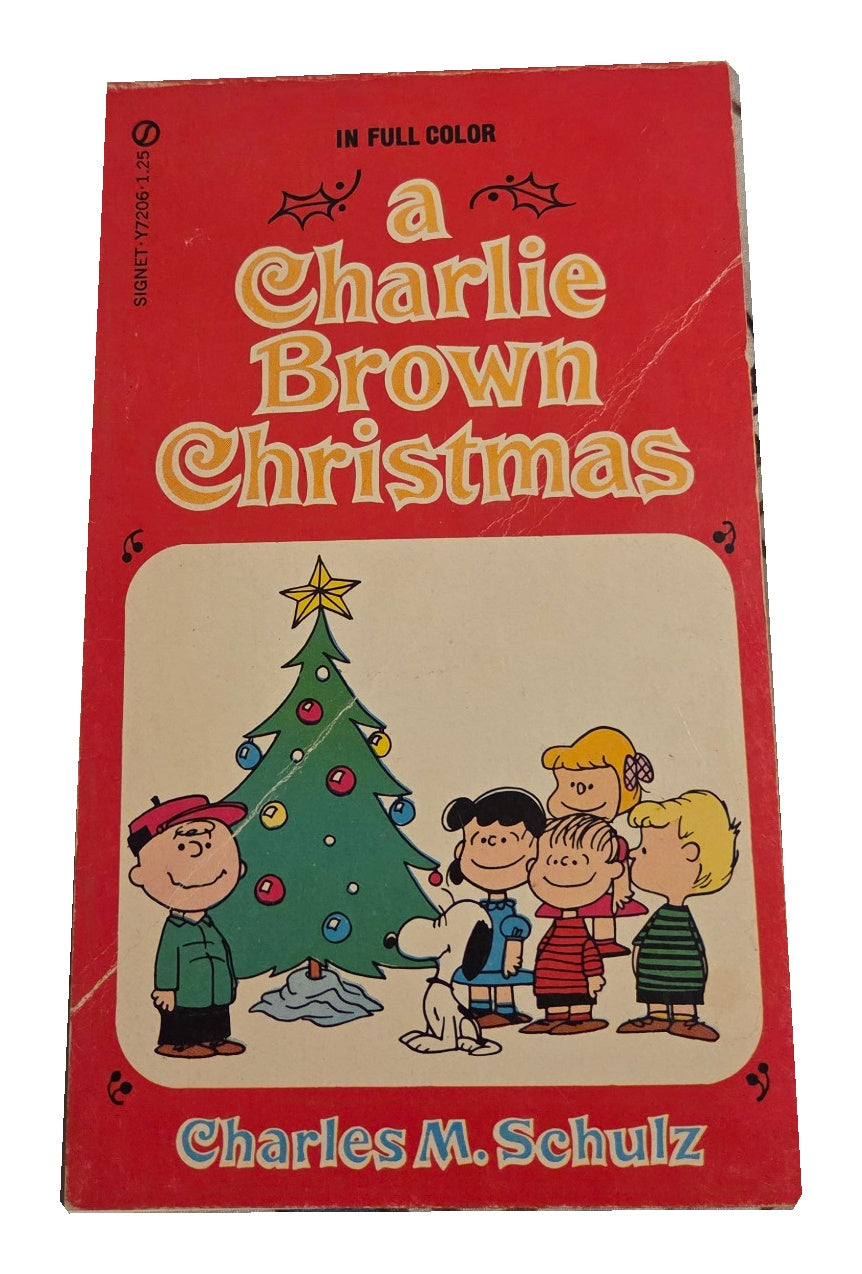 A Charlie Brown Christmas pre-owned Signet paperback front cover